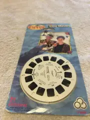 New Sealed 1996 Flipper 3D View-Master 3 Reel Set Packet