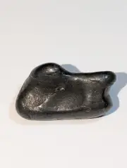 GORGEOUS 25.7g ORIENTED SIKHOTE ALIN METEORITE WITH ROLL OVER LIPS!