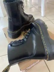 doc martens platform JADON BLACK BOOTS, UK 4, US 6 Women
