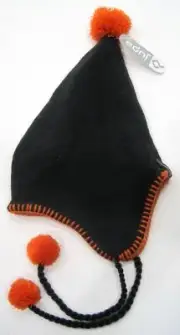Jupa Green Earflap Winter Knit Hat Beanie Cap Black Pom Size Teen Medium 5-8