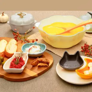 【Le Creuset】南瓜琺瑯鑄鐵鍋22cm(棉花白/含羞草黃/火焰橘)