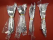 Michelangelo 20 pc piece Set Service for 4 Oneida Flatware 18/10