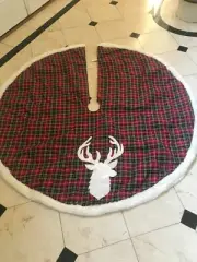 48" St Nick's Choice Plaid Christmas Tree Skirt, Red Green Fur Cozy Holiday Deco