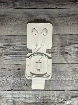 Apple EarPods with Lightning Connector Brand New In Ear Headphones - No Dongle