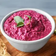 Grass Fed Beef Bolognese with Cauliflower Beetroot Mash & Olives and Dried Tomatoes 250g