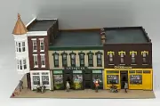 Walthers Cornerstone 933-3029 Merchant Row II HO Custom Painted Fully Assembled