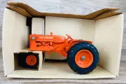 Spec-Cast Allis - Chalmers D-14 1/16 Scale Die-Cast Metal Toy Tractor in Box