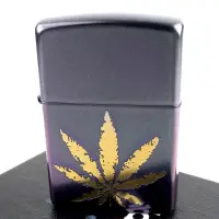 在飛比找momo購物網優惠-【Zippo】美系~Iridescent虹彩塗裝-大麻葉圖案