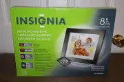 NEW Insignia Digital Picture Frame 8 W Remote Black NS-DPFO812W