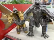 Movie Monster Mecha King Ghidorah Mechagodzilla Soft Vinyl Figure 2 Set Godzilla