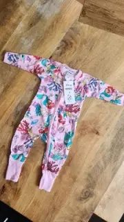 BNWT Bonds Disney Little Mermaid Ariel Zippy size 00 3-6mnths RARE Pink