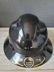 Full brim hard hat black with fas-trac suspension