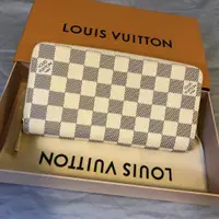 在飛比找蝦皮購物優惠-LV N41660 九成新 ZIPPY 棋盤格 LOGO D