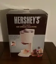 NEW Hershey's Soft Serve Ice Cream Machine 1 Quart Mint in Box