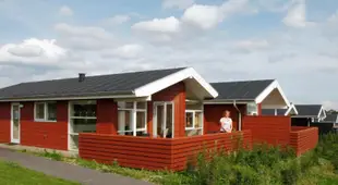 Spacious Holiday Home in Tranek r near the Sea