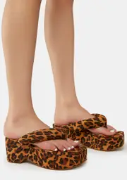 [Lemon Drop by Privileged] Scotia Platform Sandals