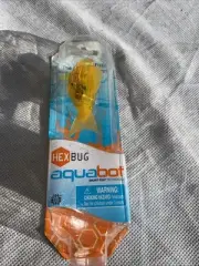 Hexbug Aquabot Robotic Swimming Fish Orange Fish Toy 460-3028 NEW