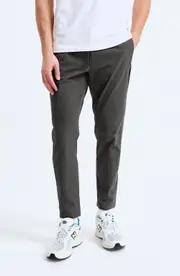 Reigning Champ Stretch Nylon Oxford Team Pants in Carbon at Nordstrom, Size Medium