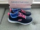 NWT Skechers Women's Flex Appeal 5.0 Walking and Training Sneakers, size 8