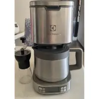 在飛比找蝦皮購物優惠-Electrolux Ecm7814s 二手咖啡機