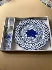 Vintage Pie Plate Cake Plate With Server Blue White Basket weave NOS