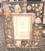 PRETTY Vintage Picture Photo Frame Lucite Acrylic Seashell Beach Clear NICE