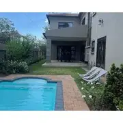 Fourways Luxury 5-bed Home