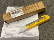 Non-Contact AC Voltage Detector with LED Flashlight