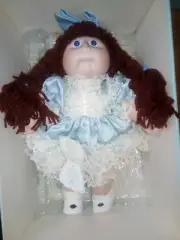 Cabbage patch kids doll vintage 80's, 16in limited edition porcelain s/n w/coa