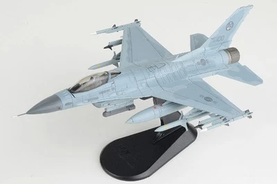HA3826 Hobby Master KF-16C Fighting Falcon 1/72 Model #93-100 ROKAF 20th FW,