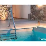 Goldeneye Luxury Villas