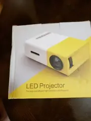 YG300 1080P Home Theater Cinema USB HDMI AV SD Mini Portable HD LED Projector