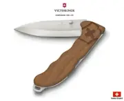 Victorinox Swiss Army Knife 136mm Evoke Wood Walnut Thumb Stud Clip 0.9415.D630