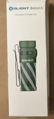 Olight Baton 3 Limited Edition Christmas Green Stripe Rare Sold Out Discontinued