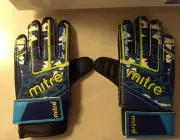 Goalkeeper Glove Junior Size 5. Mitre Pro-Flex & Soccer Ball Bag for Gear. 2 Lot