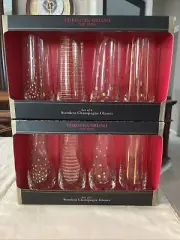 Set of 8 Stemless Champagne Flutes Gold Confetti Vertical and Horizontal Lines.