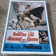 Frank Sinatra Assume On A Queen Poster 11 x 17 (285)