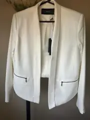 Decjuba Women’s Cream Colour dress jacket Size 14.