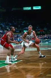 Larry Bird Boston Celtics Celtics makes a move v Charles Barkley P- Old Photo