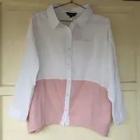 在飛比找蝦皮購物優惠-Top girl 粉白色拼接長袖襯衫