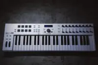 在飛比找Yahoo!奇摩拍賣優惠-立昇樂器 Arturia keylab essential 