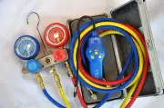 Manifold gauge set+5ft hose set+Halogen Refrigerant Leak Detector Sensor