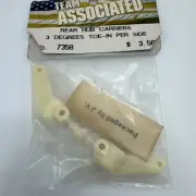 Discontinued Team Associated RC10GT RC10T3 Rear Hub Carriers White 3 Deg 7358