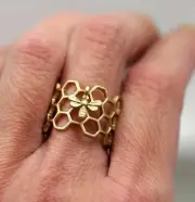 Honey Comb Dangle Bee Ring Adjustable