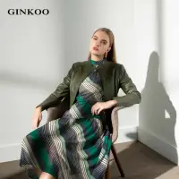 在飛比找momo購物網優惠-【GINKOO 俊克】復古斜條紋長袖洋裝