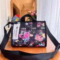 在飛比找Yahoo!奇摩拍賣優惠-新款熱銷 LeSportsac x Disney 花花米妮 