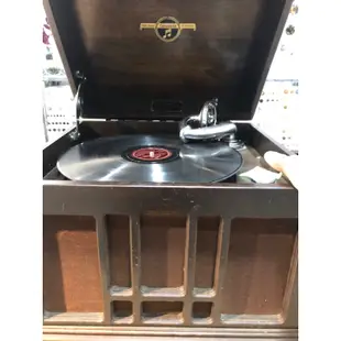復古留聲機古董手搖唱機 黑膠蟲膠電木8吋唱片 美產英製老玩物 victor Columbia外觀品牌 手動發條機械驅動