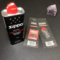 在飛比找蝦皮購物優惠-【馬克手捲菸】美國Zippo 打火機小油配件組 (小罐補充油