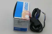 1PC Omron Photoelectric Switch E3S-DS10E4 NEW