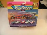 MICRO MACHINES 1997 GIANT FINS # 19 NEW IN PACKAGE